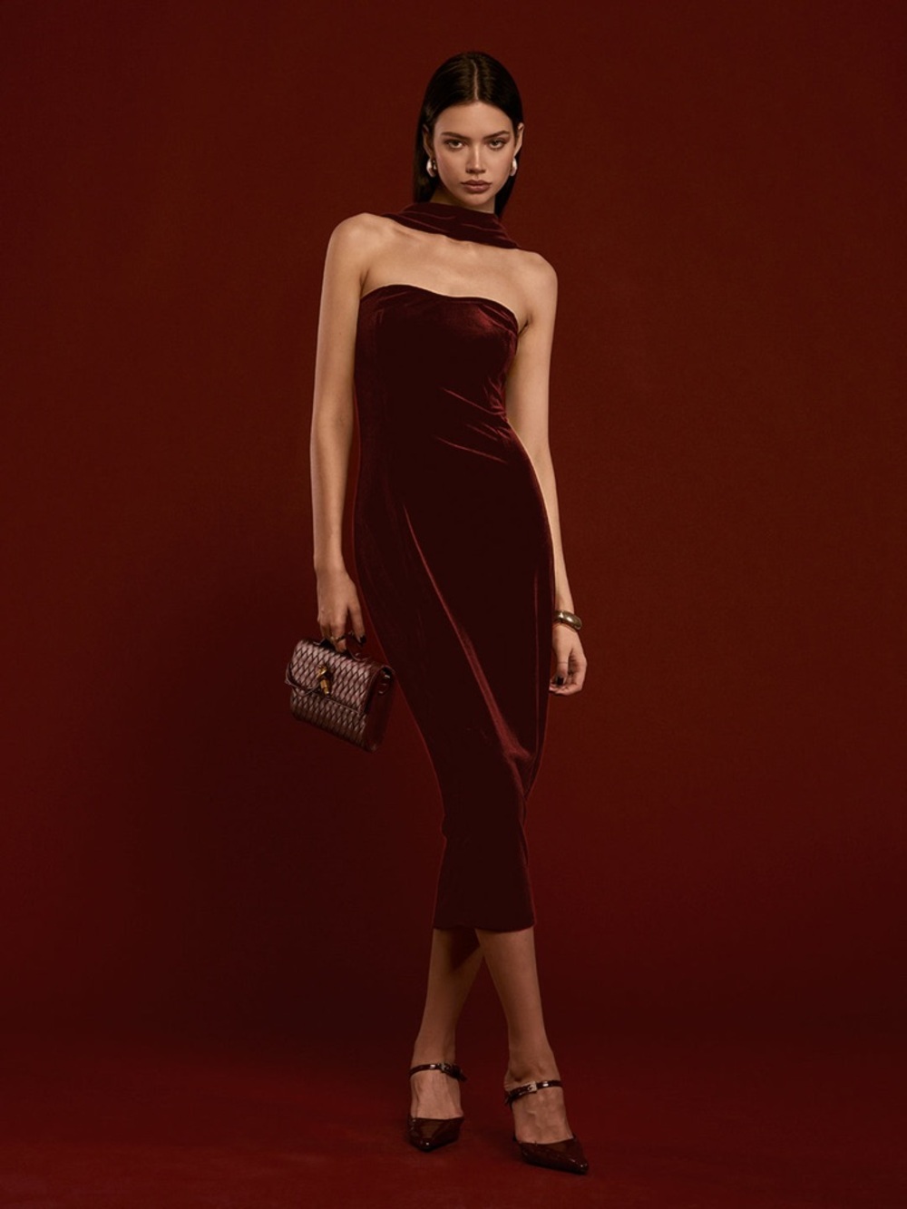 Commense Strapless Velvet Midi Dress in Deep Burgundy